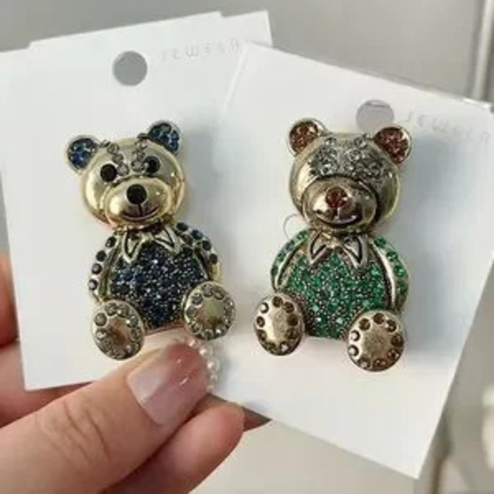 Rhinestone Cute Bear Brooch Pin